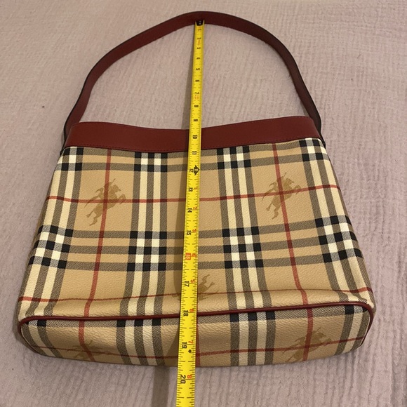 BURBERRY SHOULDER BAG . Very good condition - Picture 13 of 13